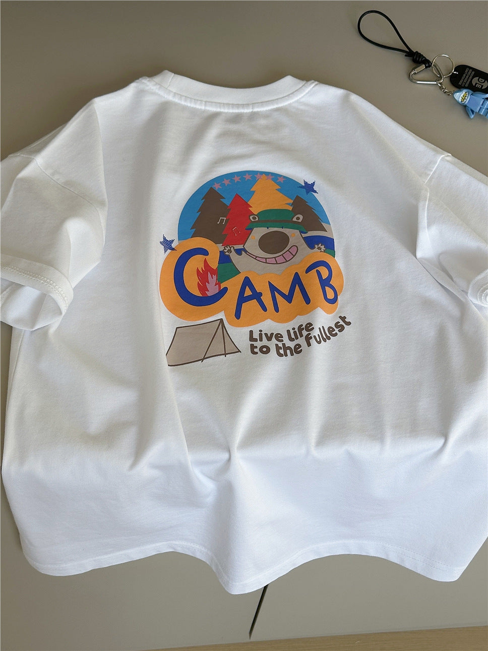 Camiseta con estampado Camp Graphic Tee de manga corta【mh0012951】