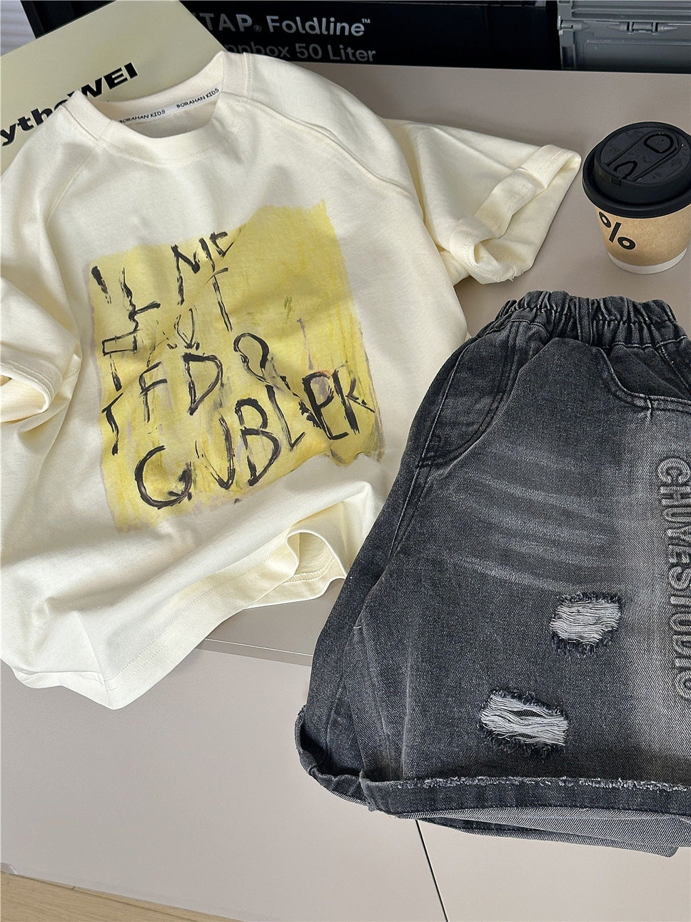 Textured Abstract Tee 英字プリント 半袖Tシャツ【mh0012942】
