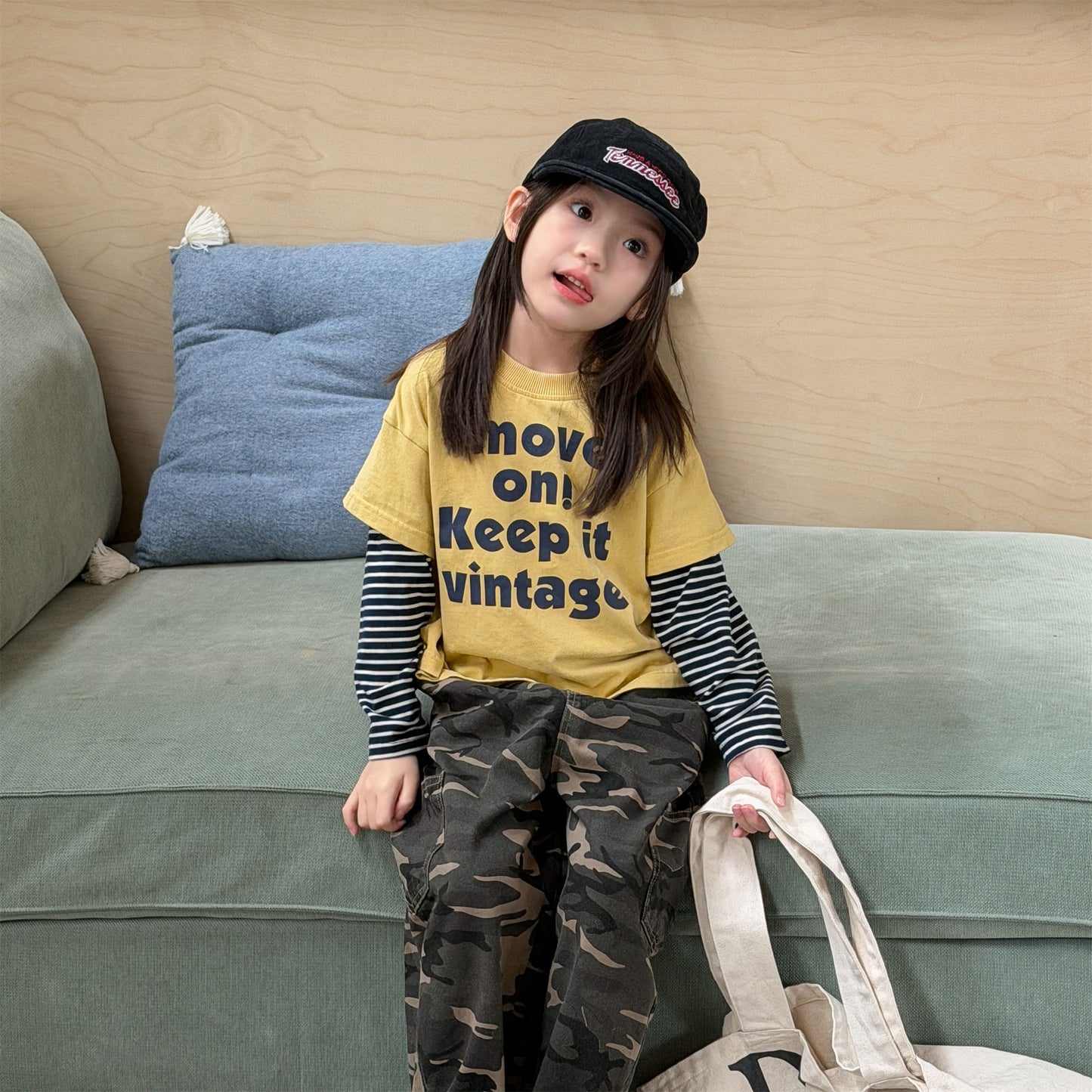 キッズ ボーダー レイヤード風 英字プリント ルーズ 長袖Tシャツ【mh0014068】