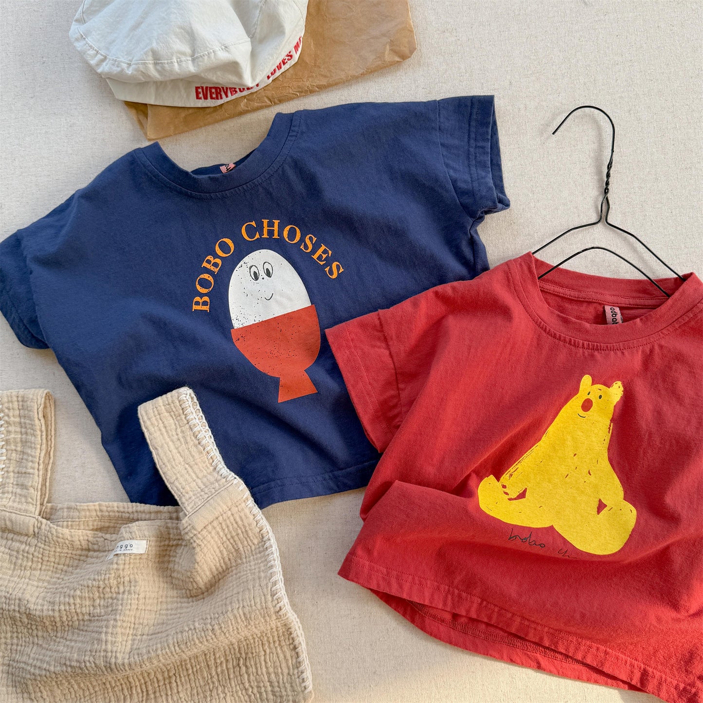 Boiled Egg Bear Graphic T-Shirt コットン クルーネック Tシャツ【mh0012652】