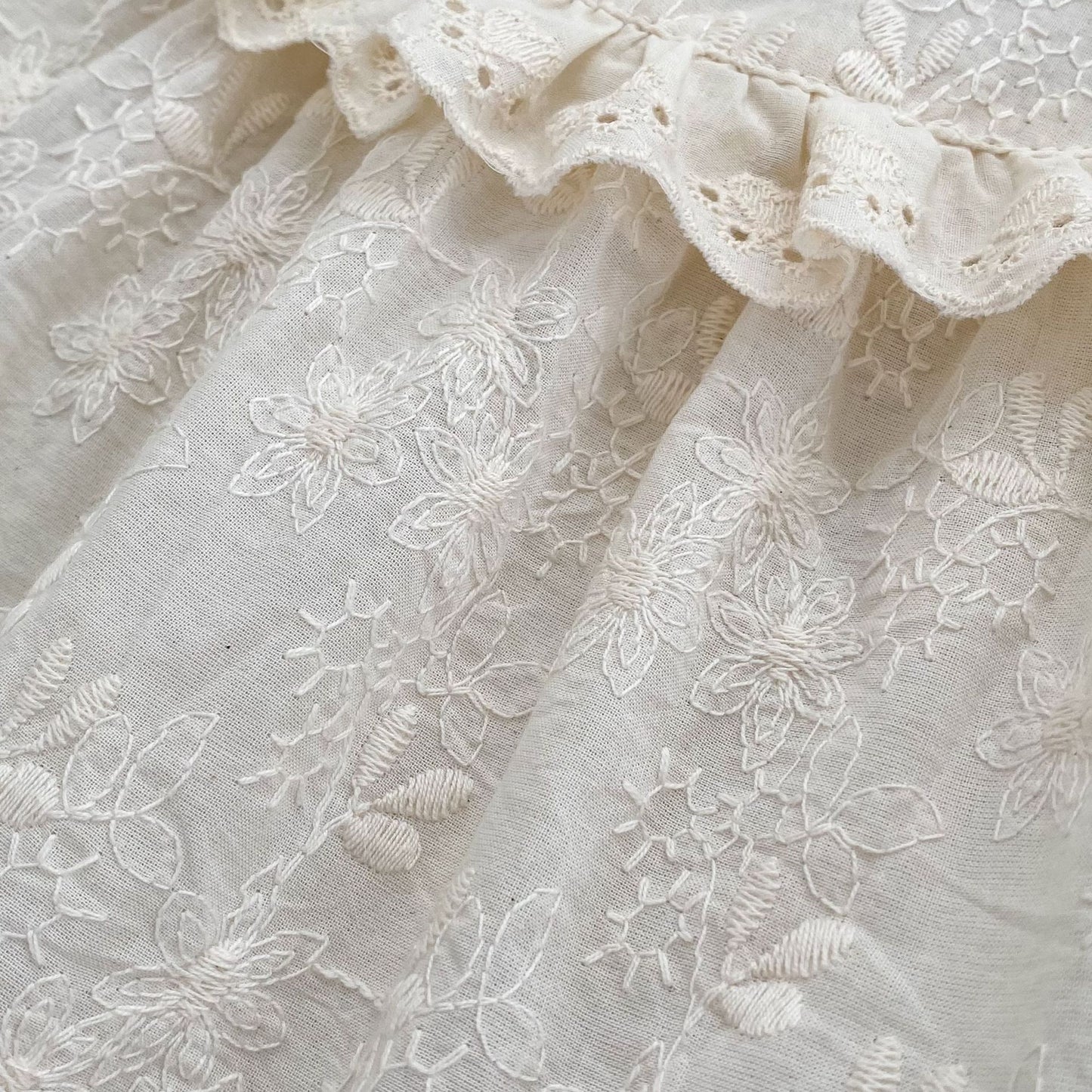 Embroidered Ruffle Romper And Blouse Shorts フリル ロンパース ブラウス ショートパンツ【mh0013163】