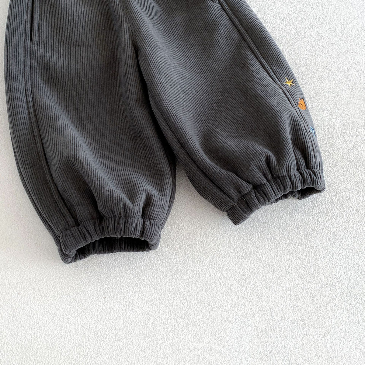 キッズ ワンポイント刺繍 コーデュロイ 裏起毛 バルーンパンツ【mh0014760】