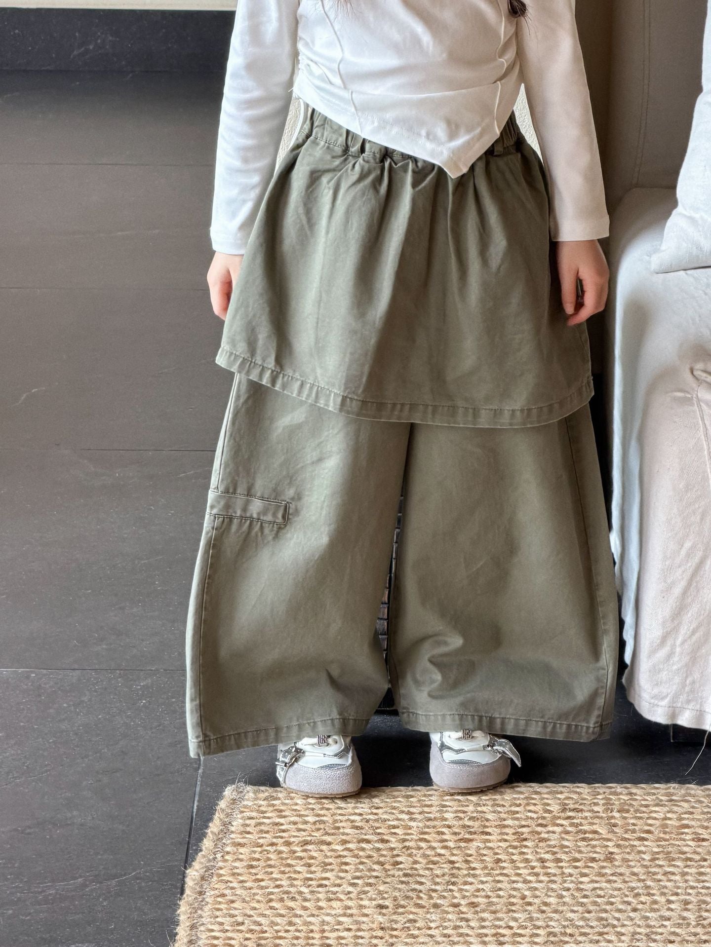 キッズ ジュニア 英字プリント アシメ裾 長袖Tシャツ スカートドッキング ワイドパンツ【mh0014281】