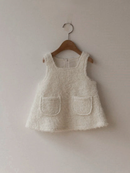 Sleeveless dress with boa fabric, square neck, and pockets. Jumper skirt [mh0011634]