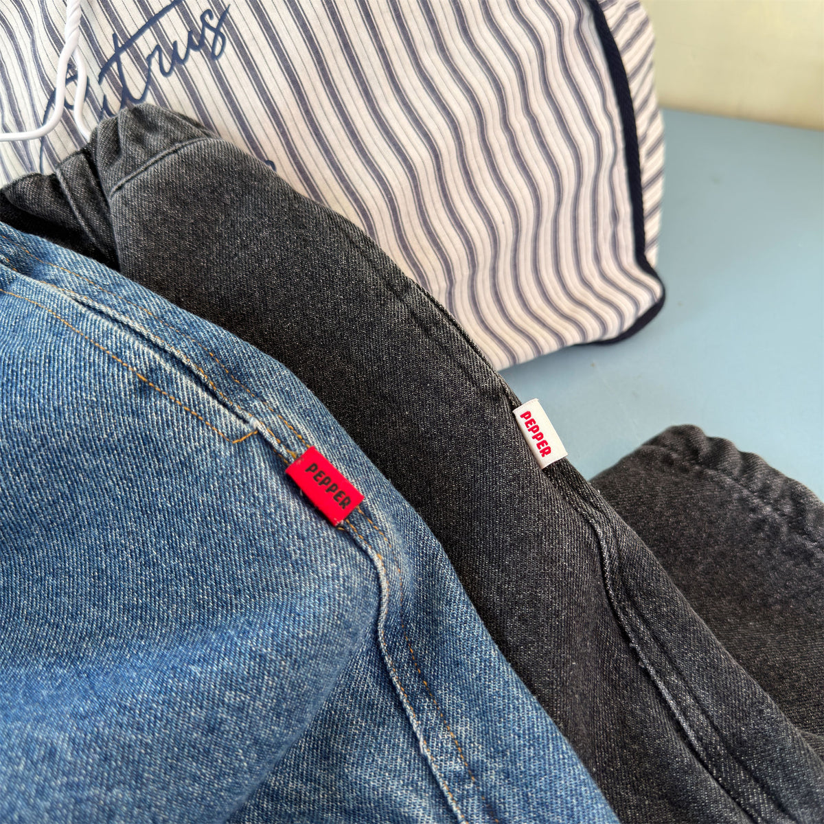 Pantalones vaqueros holgados de pierna cónica para niños【mh0014537】