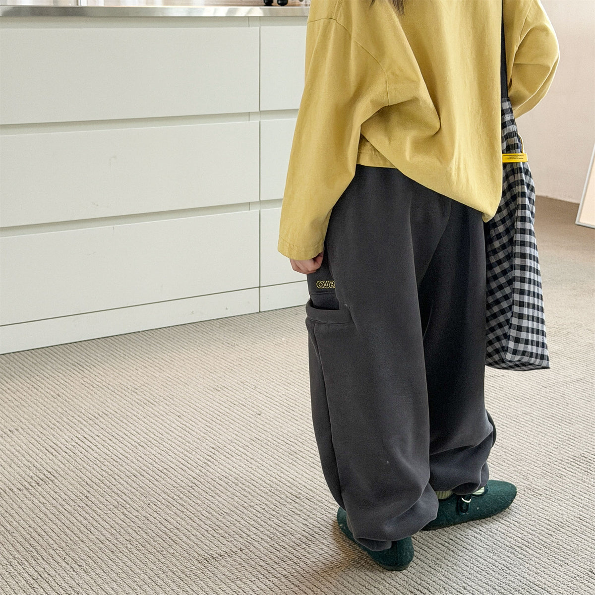 Pantalones largos de felpa para niños, corte holgado con cintura elástica y forro polar [mh0014538]