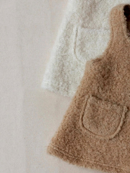 Sleeveless dress with boa fabric, square neck, and pockets. Jumper skirt [mh0011634]