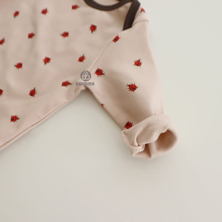 Insect Pattern Setup 長袖Tシャツ ＆ ロングパンツ【mh0000346】 BBAMMA ロンパースセットアップ
