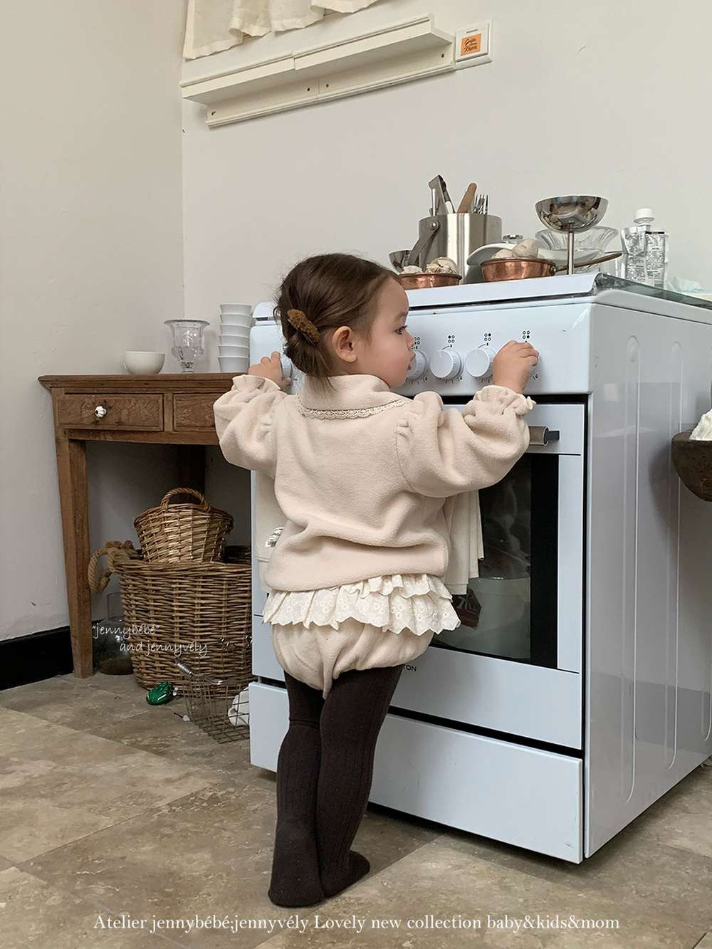 長袖セットアップ 長袖セットアップ フリース素材 丸襟ブラウス フリルかぼちゃパンツ 2点セット 防寒【mh0011532】