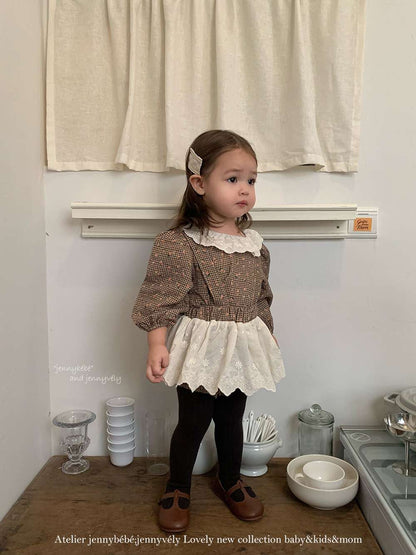 長袖セットアップ 長袖セットアップ チェック小花柄 ブラウス サスペンダー付きブルマ 2点セット【mh0011535】