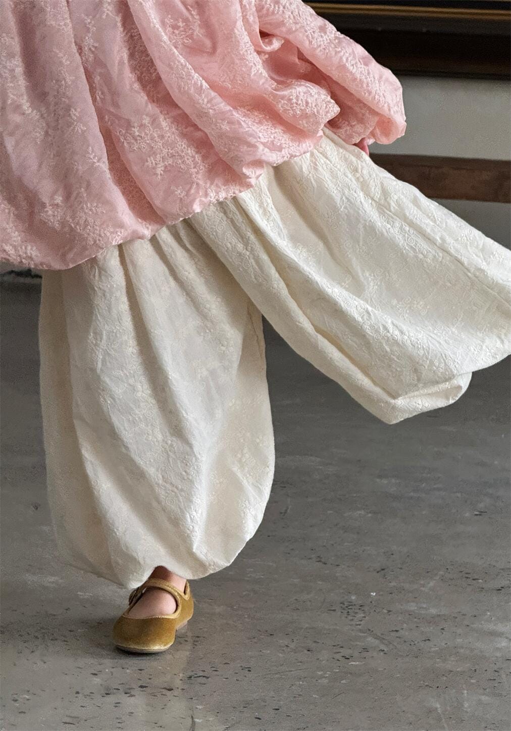 ロングパンツ・スウェットパンツ キッズパンツ レース刺繍ロングルーズバルーンパンツ【mh0009147】