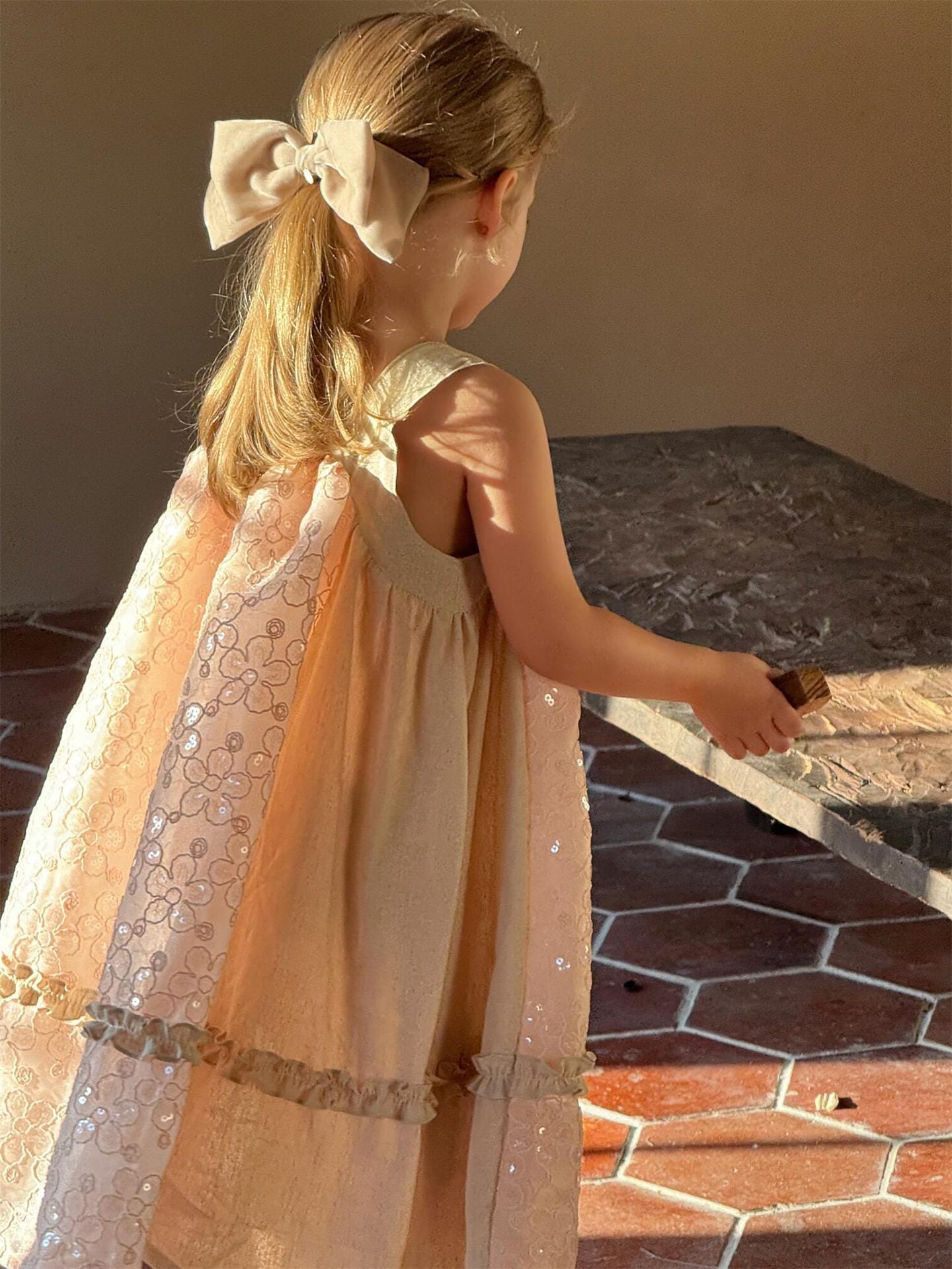 ノースリーブワンピース 刺繍レーススパンコールスクエアネックノースリーブワンピース【mh0010247】