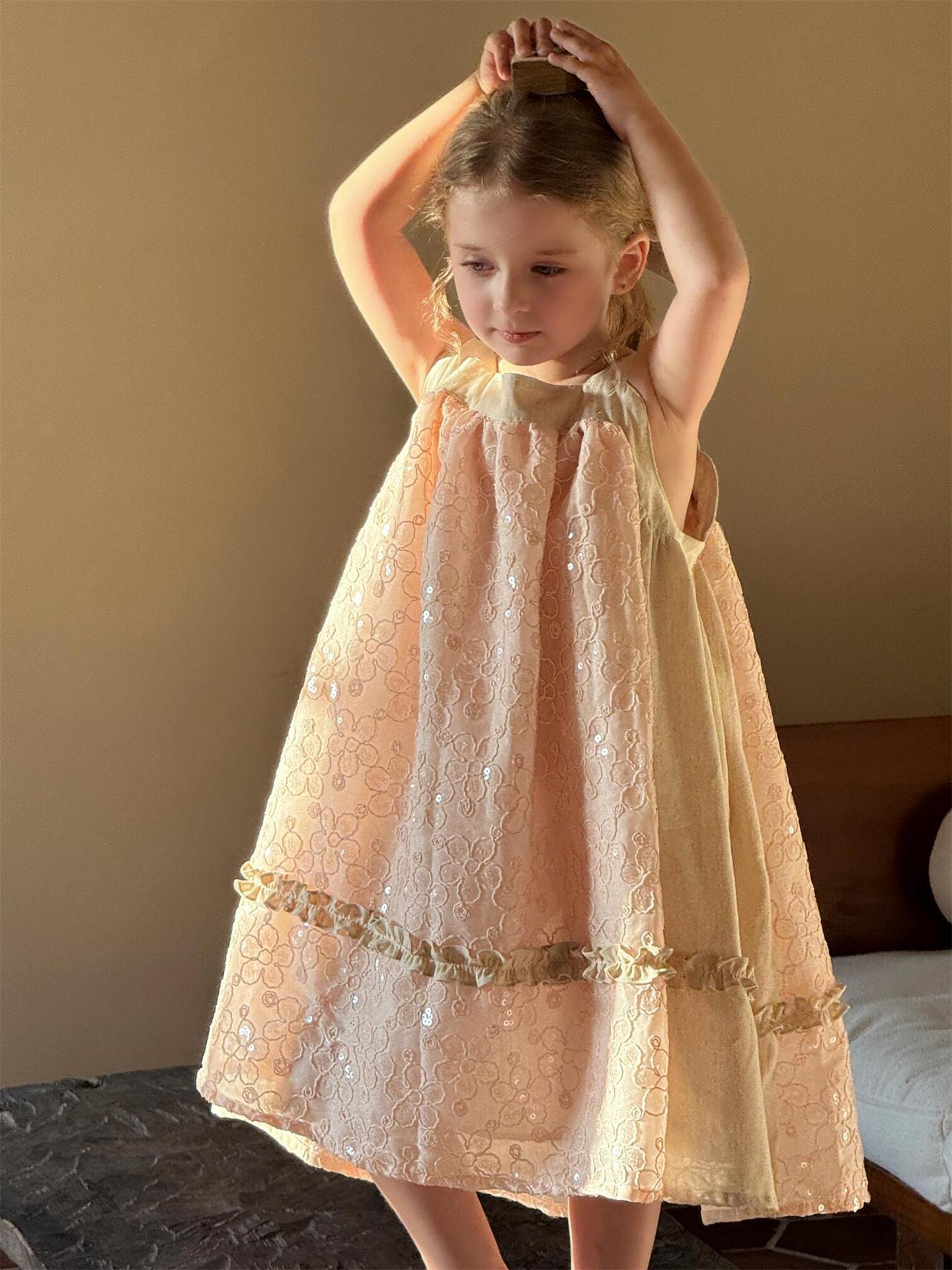 ノースリーブワンピース 刺繍レーススパンコールスクエアネックノースリーブワンピース【mh0010247】