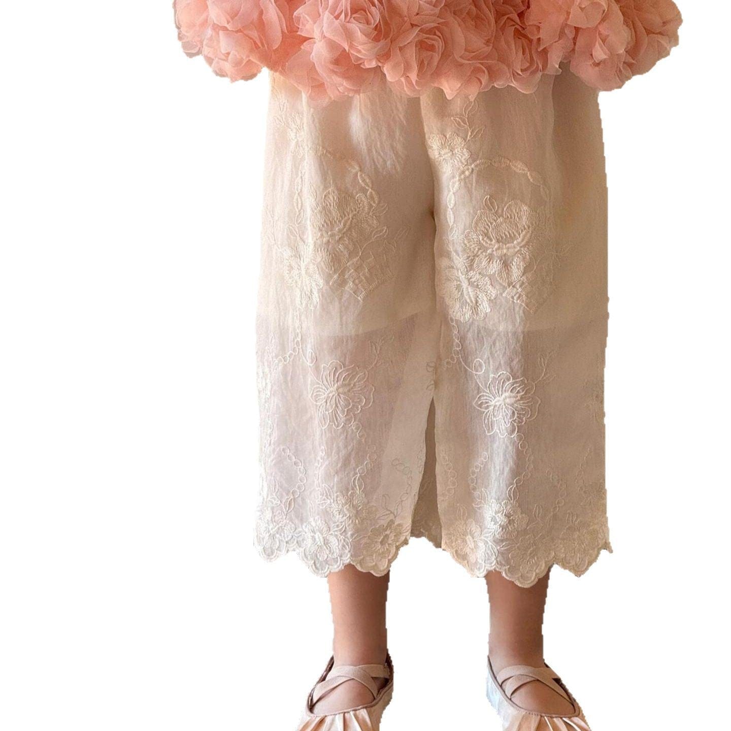 ロングパンツ・スウェットパンツ 刺繍レースクロップドパンツ【mh0010256】
