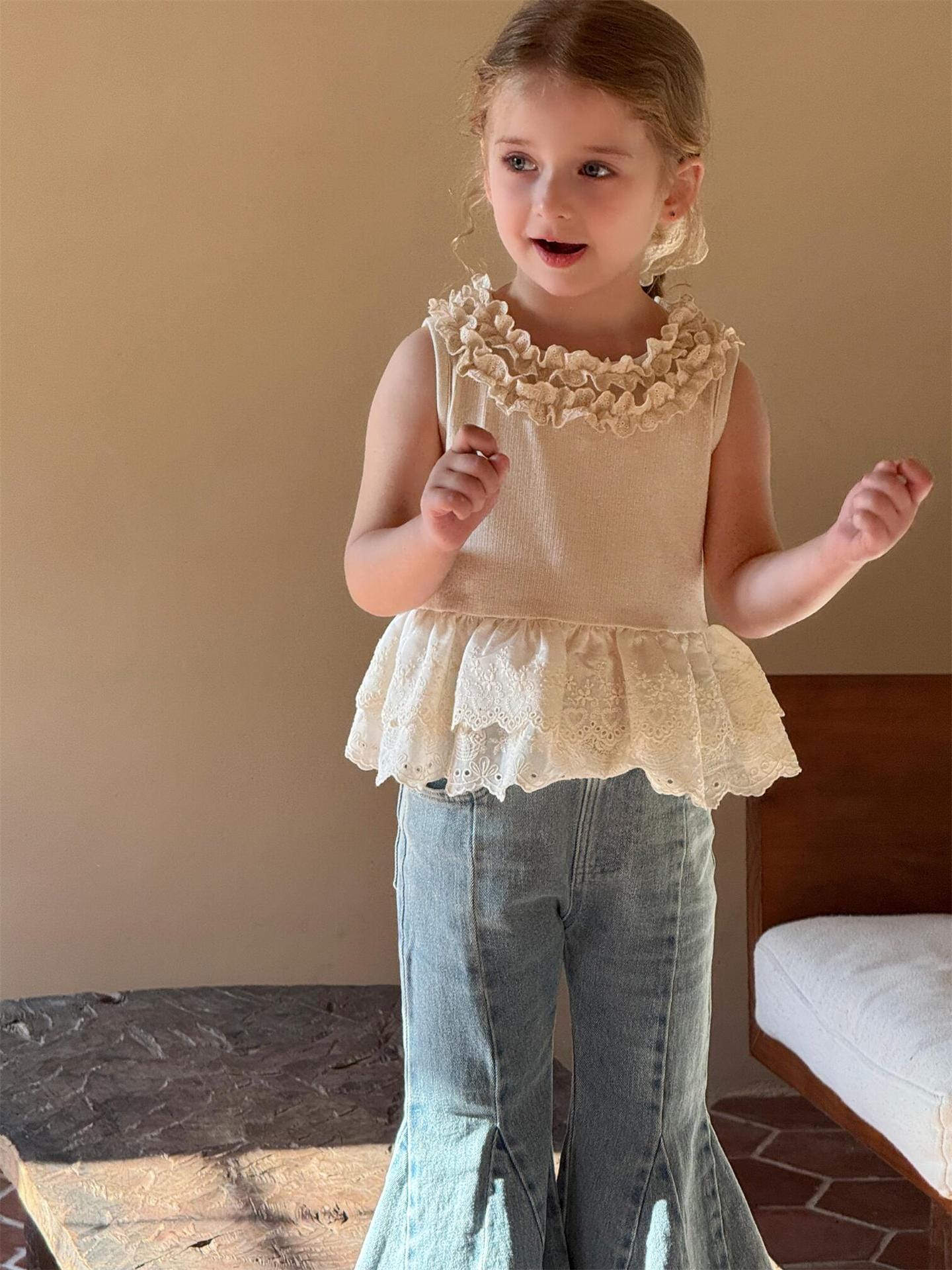 タンクトップ・キャミソール・ノースリーブトップス 裾チュールレースノースリーブTシャツ【mh0010255】