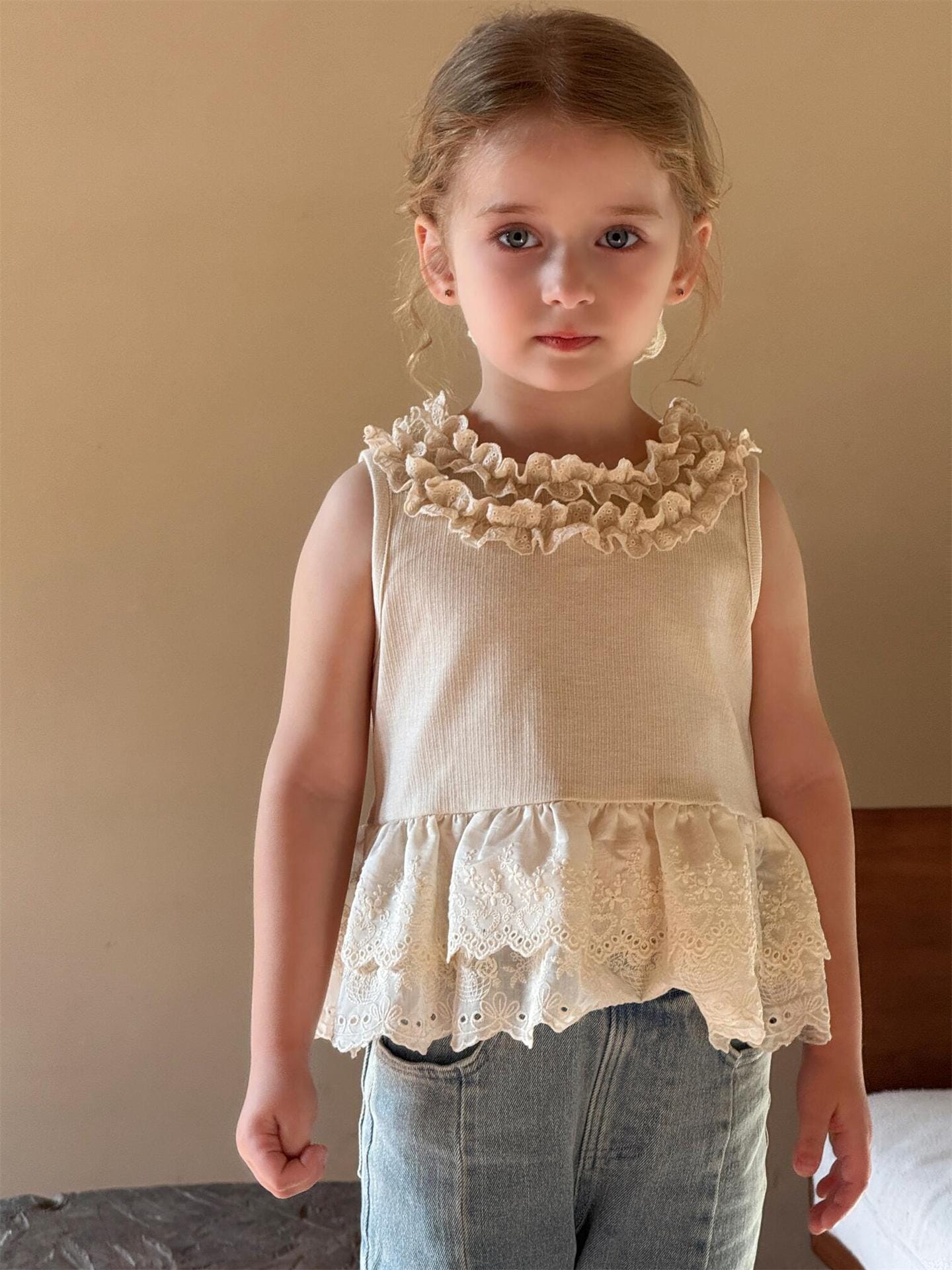 タンクトップ・キャミソール・ノースリーブトップス 裾チュールレースノースリーブTシャツ【mh0010255】