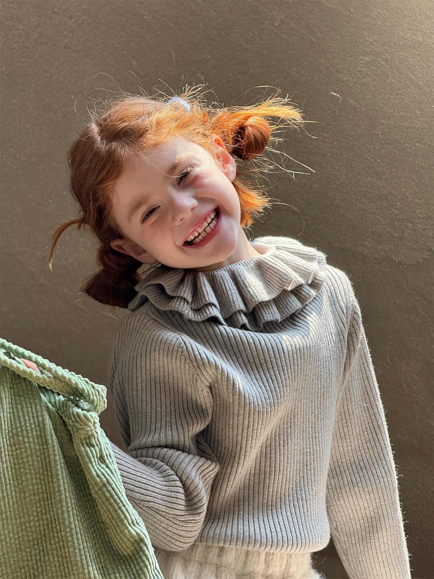 Long-sleeved cut-and-sew double ruffle collar knit T-shirt sweater