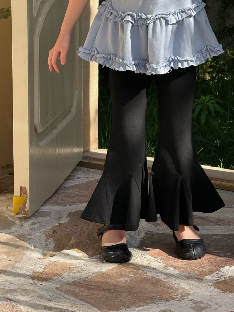 Knit High-Waisted Flared Pants フレア ロングパンツ【mh0013263】 Chengle ロングパンツ・スウェットパンツ