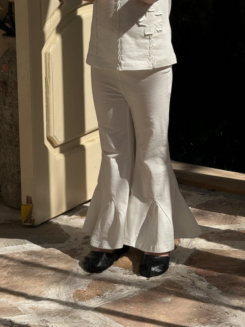 Knit High-Waisted Flared Pants フレア ロングパンツ【mh0013263】 Chengle ロングパンツ・スウェットパンツ
