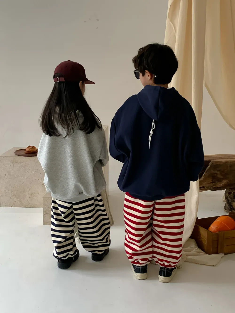 長袖セットアップ キッズトップス/パンツ レターロゴプリントフーディパーカー/ボーダー裏フリースロングスウェットパンツ 2カラー【mh0007478】