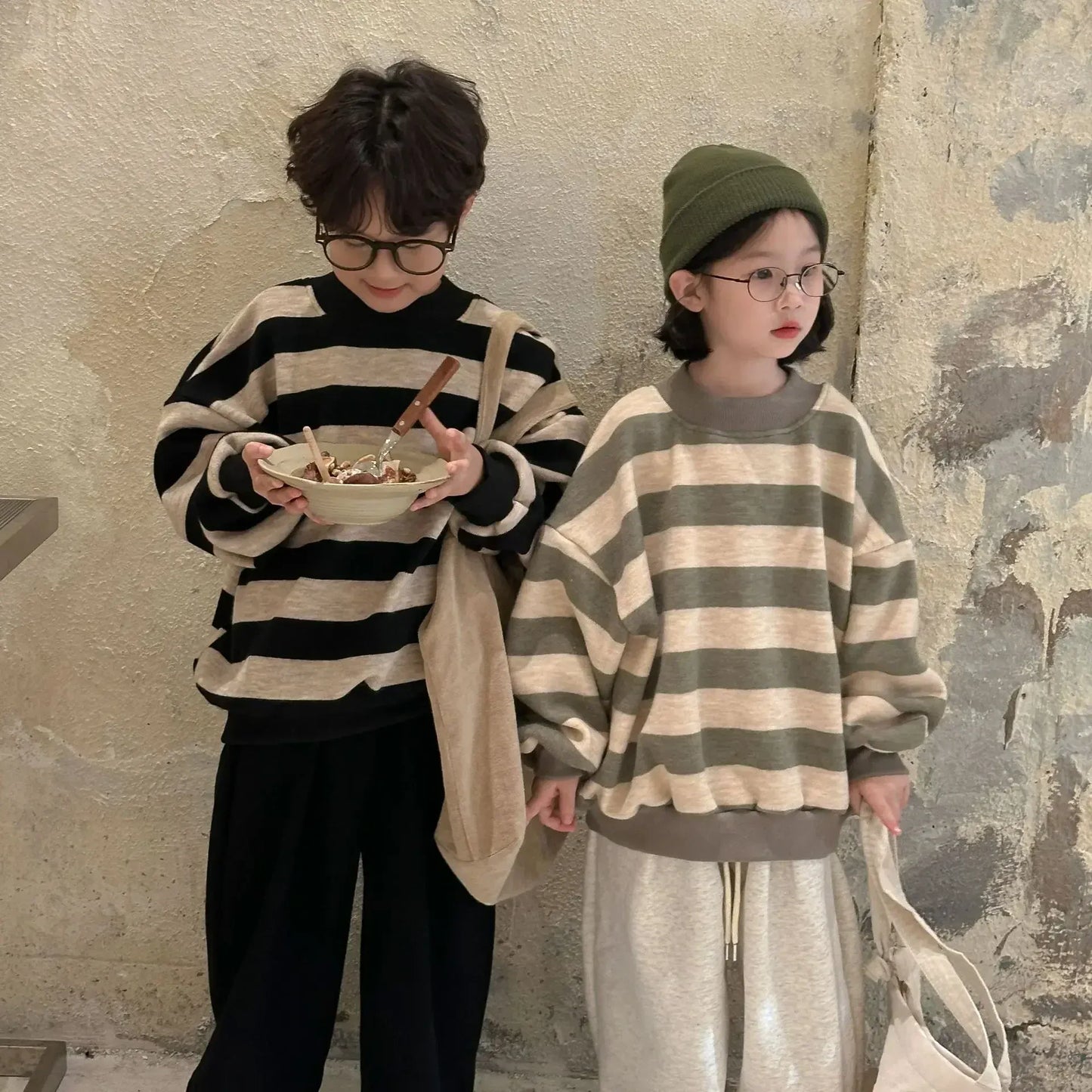 トレーナー・フーディ キッズトップス 太ボーダードロップショルダー裏フリース長袖スウェットシャツ 2カラー【mh0007579】