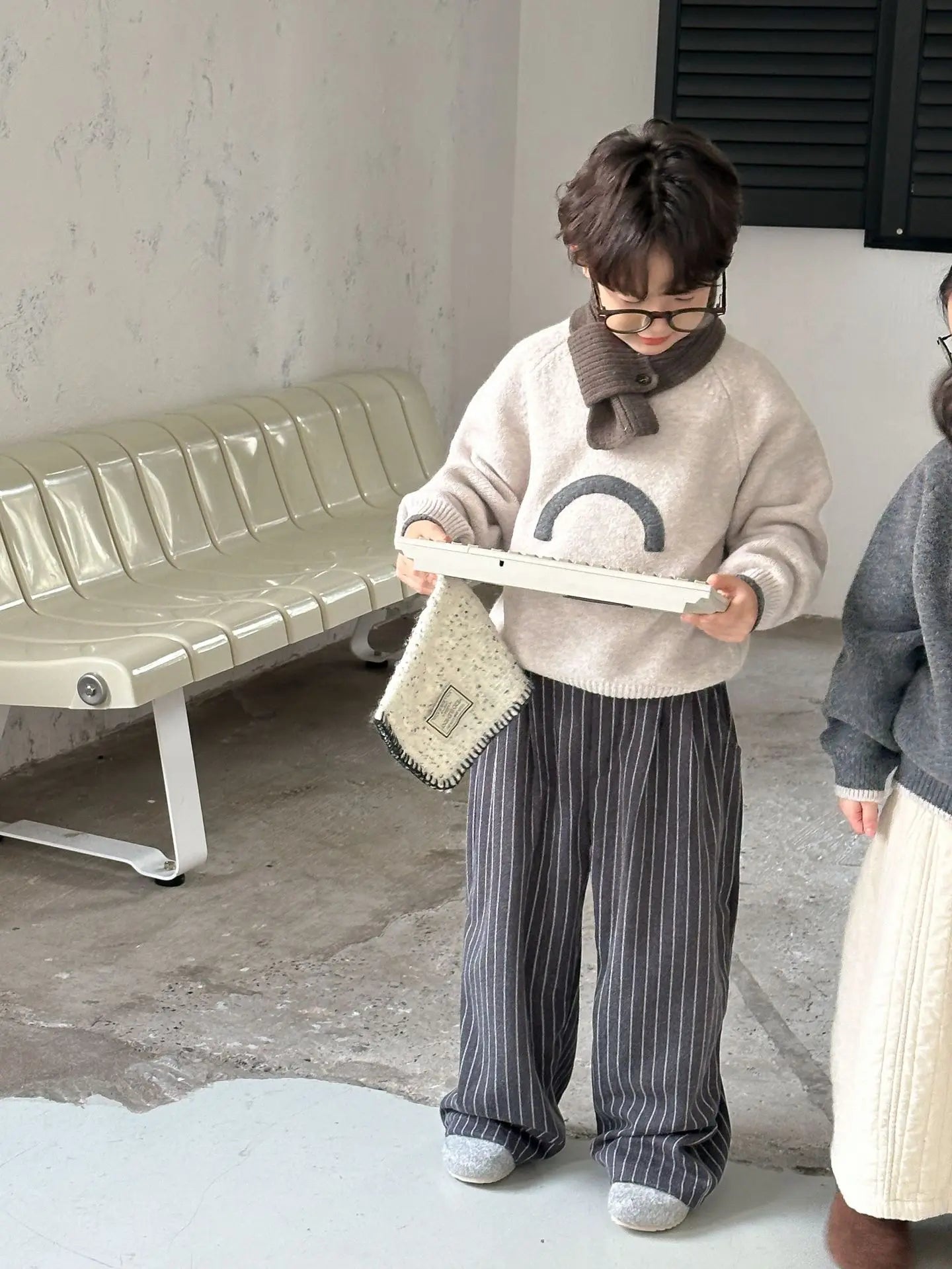 ニット・セーター キッズトップス 幾何学刺繍ニットセーター 2カラー【mh0007598】