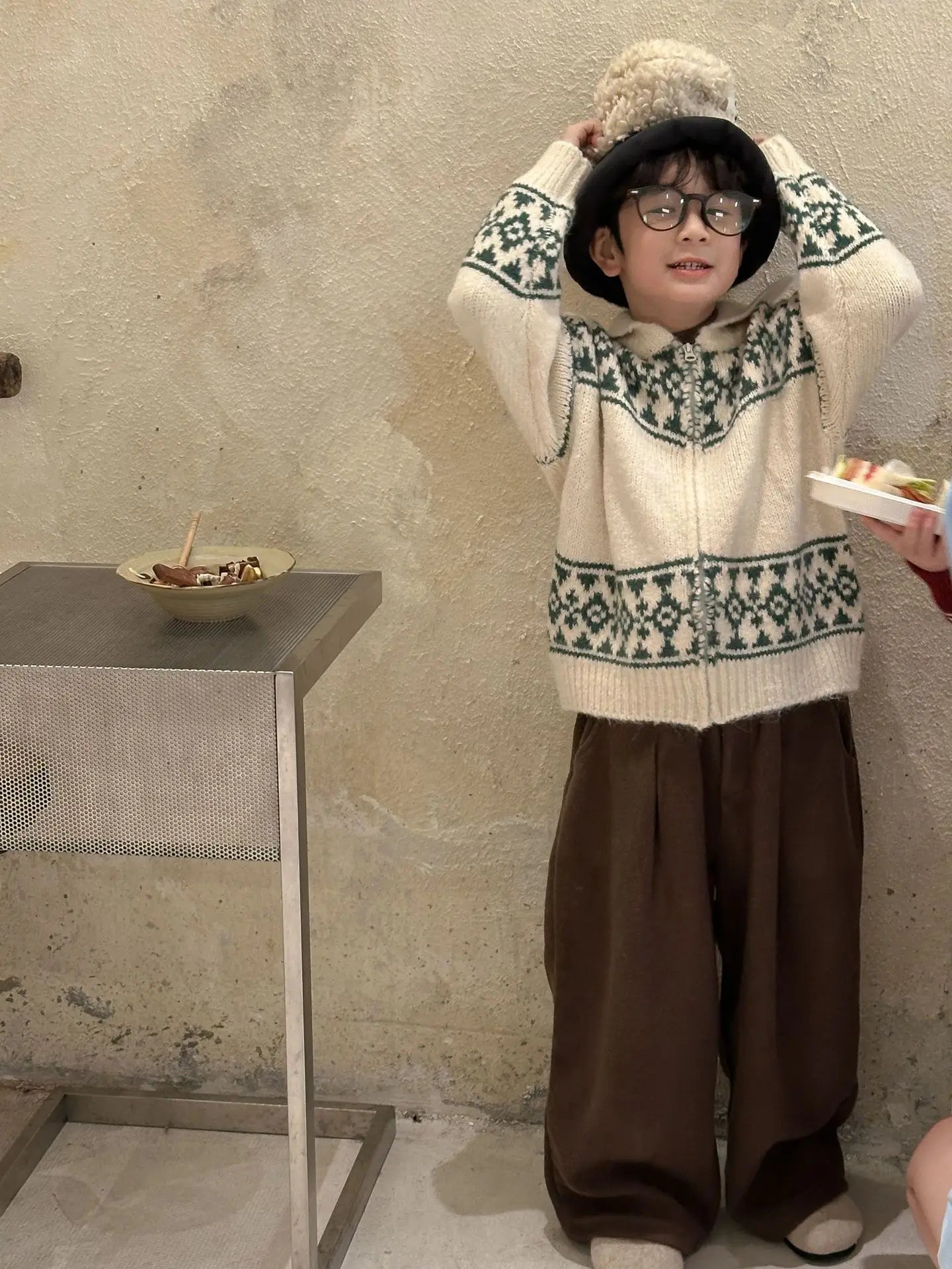 ショートコート・ジャケット・ジャンパー キッズジャケット 幾何学チロリアンジップアップ襟付きニットジャケット 2カラー【mh0007600】