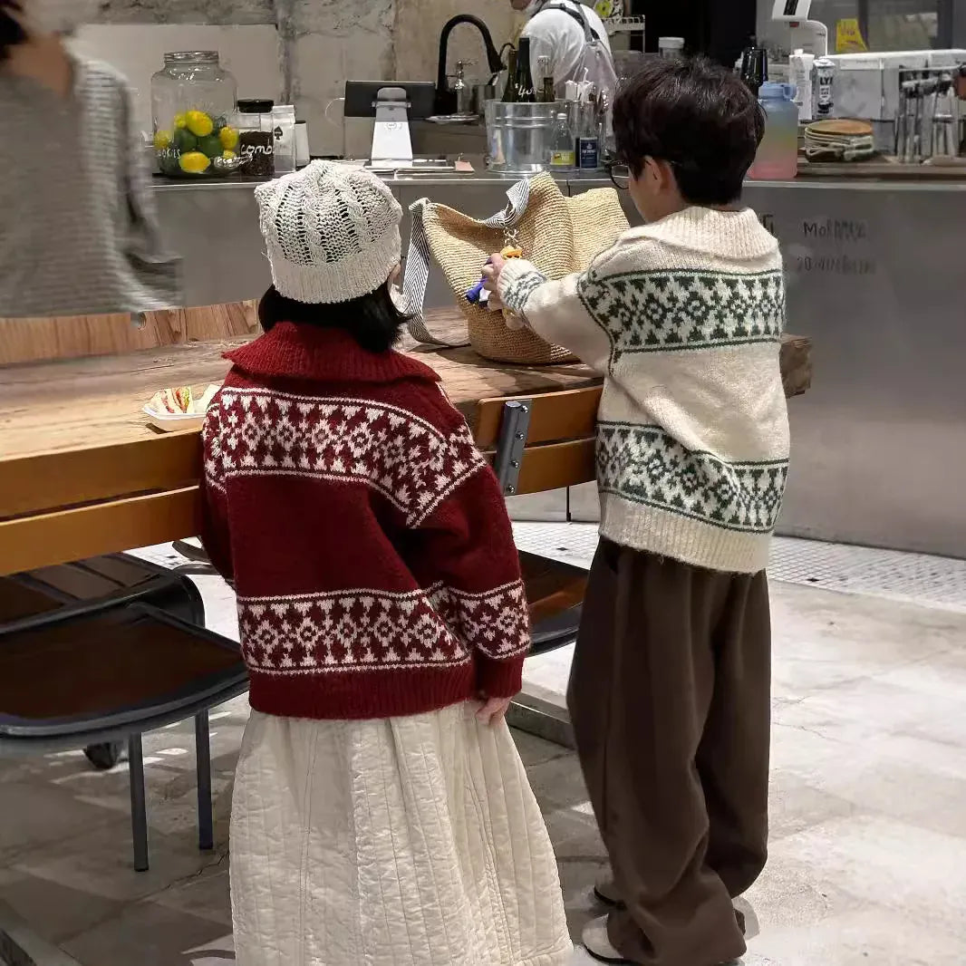 ショートコート・ジャケット・ジャンパー キッズジャケット 幾何学チロリアンジップアップ襟付きニットジャケット 2カラー【mh0007600】