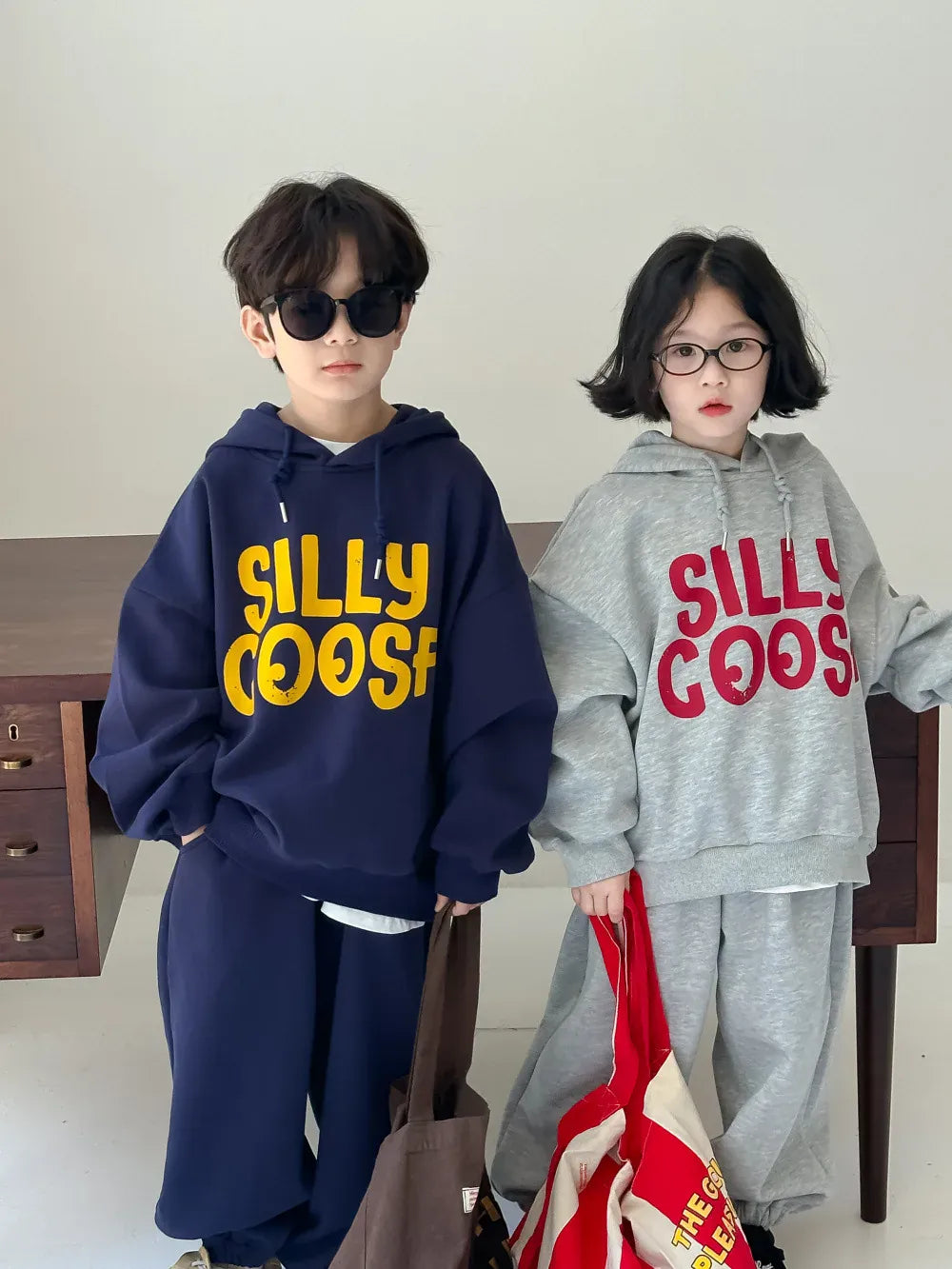 長袖セットアップ キッズセットアップ 2点セット レターロゴプリント長袖スウェットトレーナー+ロングスウェットパンツ【mh0008235】