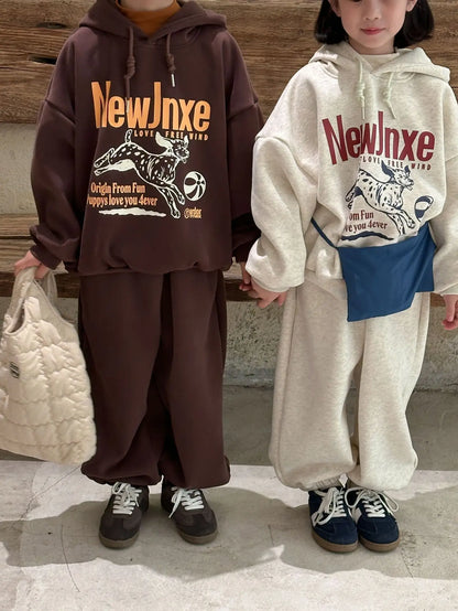 長袖セットアップ キッズセットアップ 2点セット ドッグ犬ロゴプリント長袖スウェットシャツ+ロングスウェットパンツ【mh0008242】