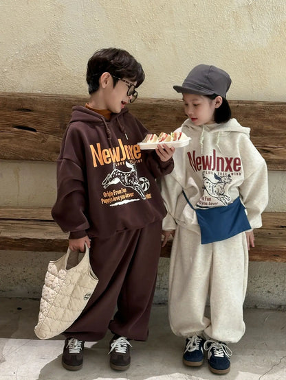 長袖セットアップ キッズセットアップ 2点セット ドッグ犬ロゴプリント長袖スウェットシャツ+ロングスウェットパンツ【mh0008242】