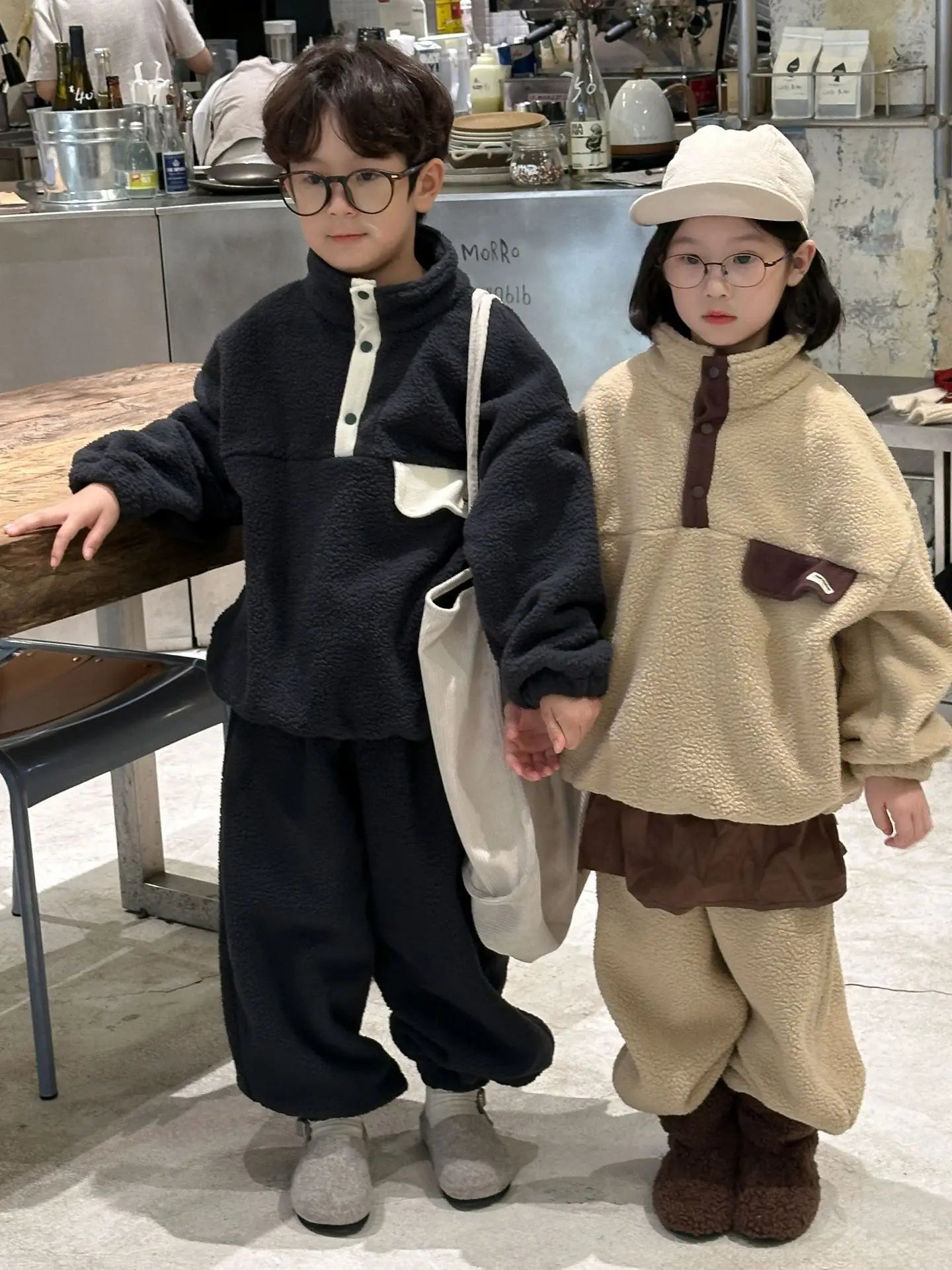 長袖セットアップ キッズセットアップ 2点セット ボアフリーススタンドカラー長袖スウェットシャツ+ロングスウェットパンツ【mh0008254】