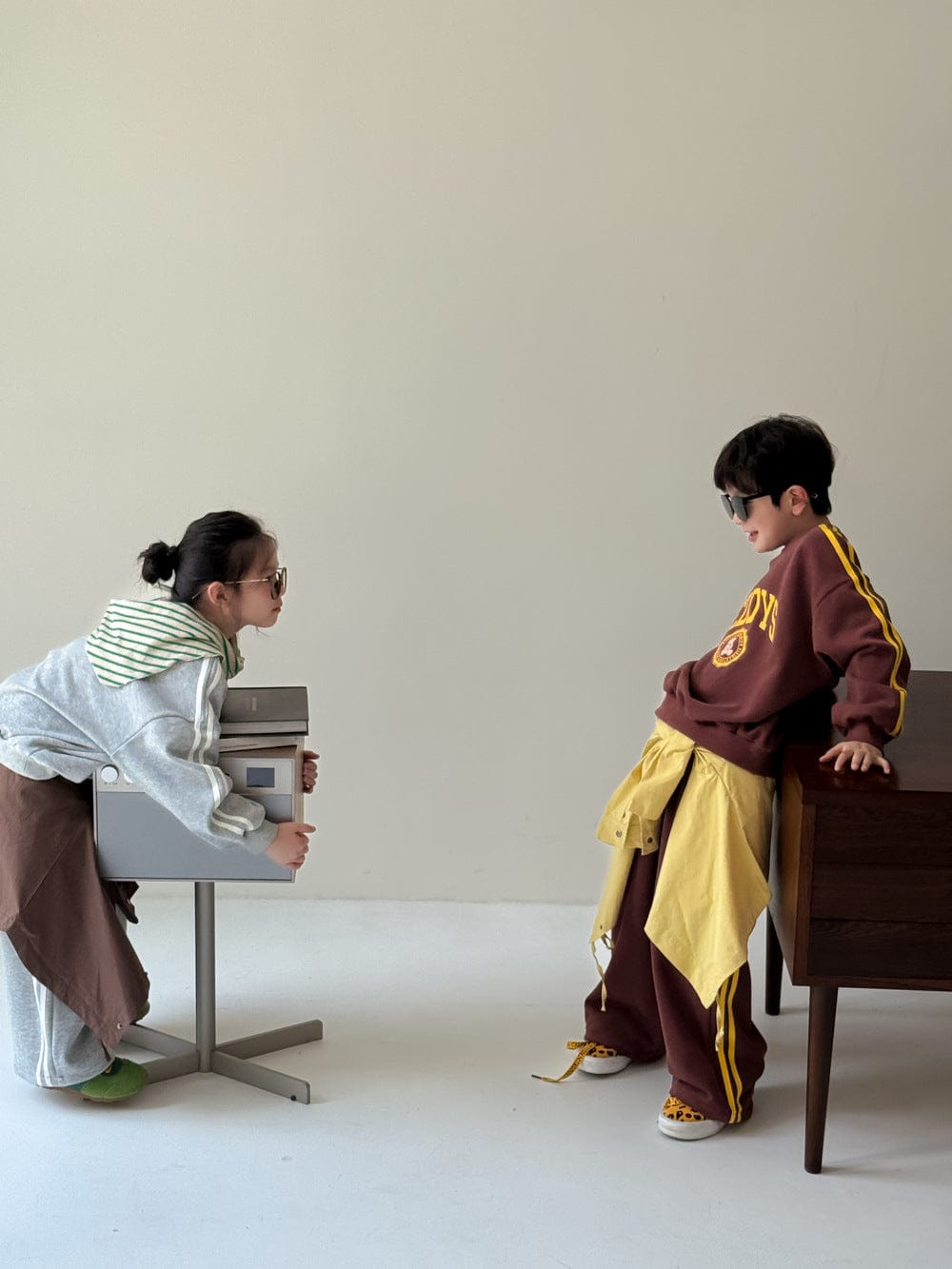 長袖セットアップ カレッジロゴサイドラインスウェットシャツ+スウェットパンツセットアップ 2点セット【mh0010941】