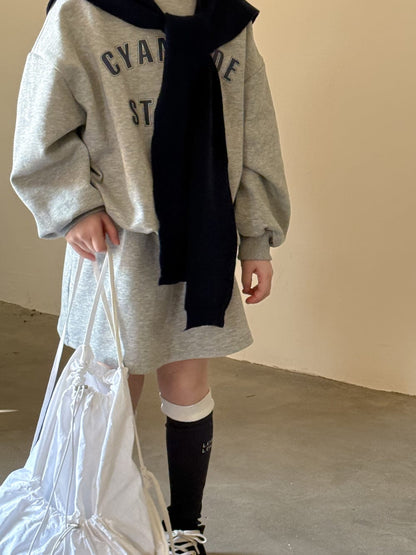 長袖セットアップ ロゴスウェットトップス ミニスカートセットアップ 2点セット【mh0010957】