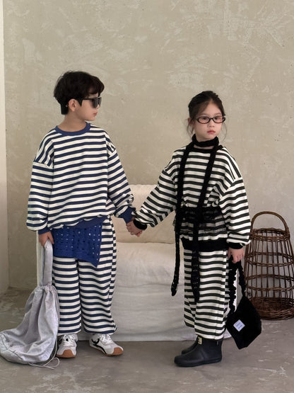 長袖セットアップ Blue / 140cm ボーダー柄スウェット上下セットアップ 2点セット【mh0010971】