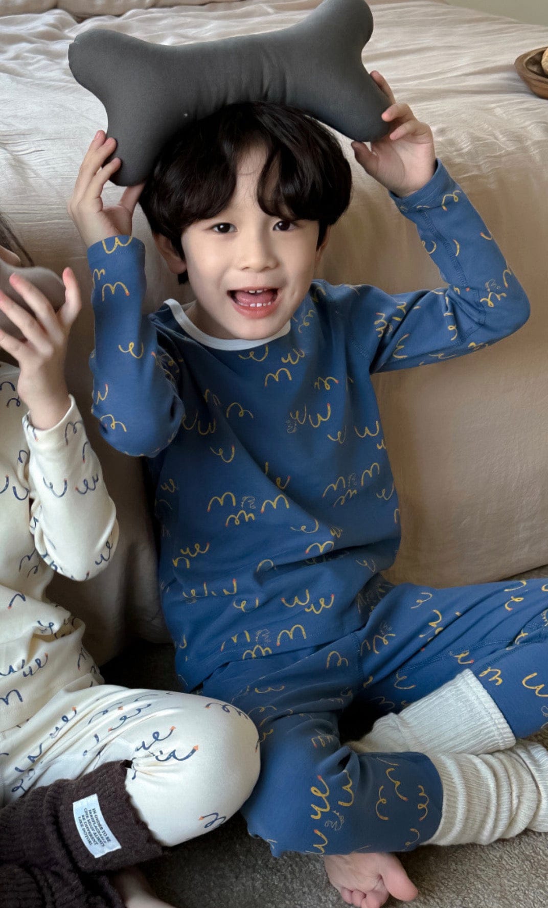 長袖パジャマ blue arrow / 90cm 1-2y キッズパジャマセット プリント長袖Tシャツ+ロングパンツ 4カラー【mh0006862】