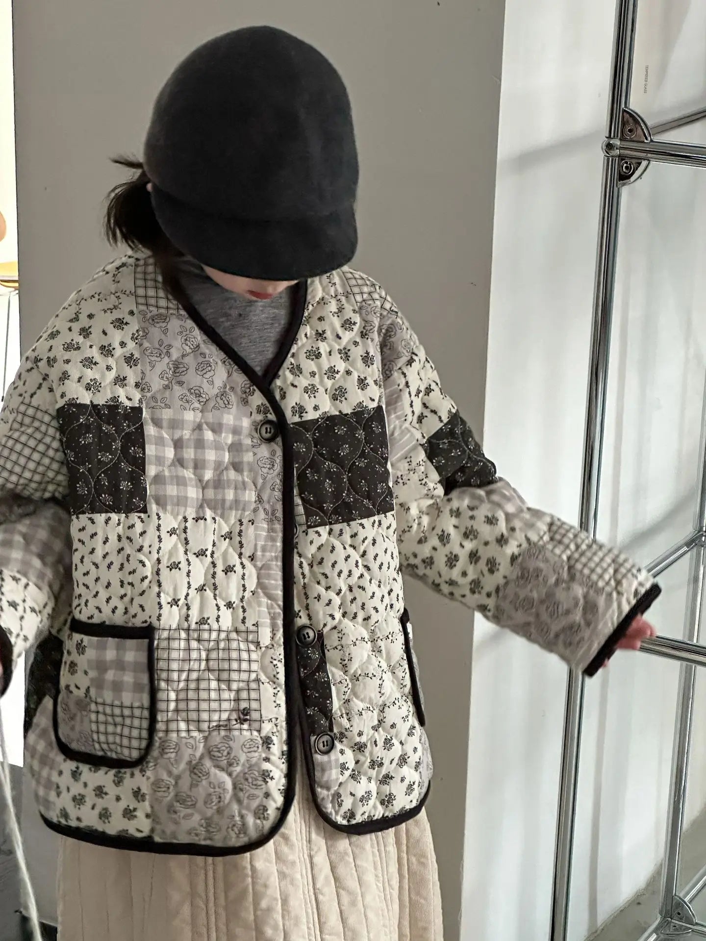 ショートコート・ジャケット・ジャンパー キッズアウター フラワープリントパッチワークノーカラーキルティングジャケットコート【mh0007596】