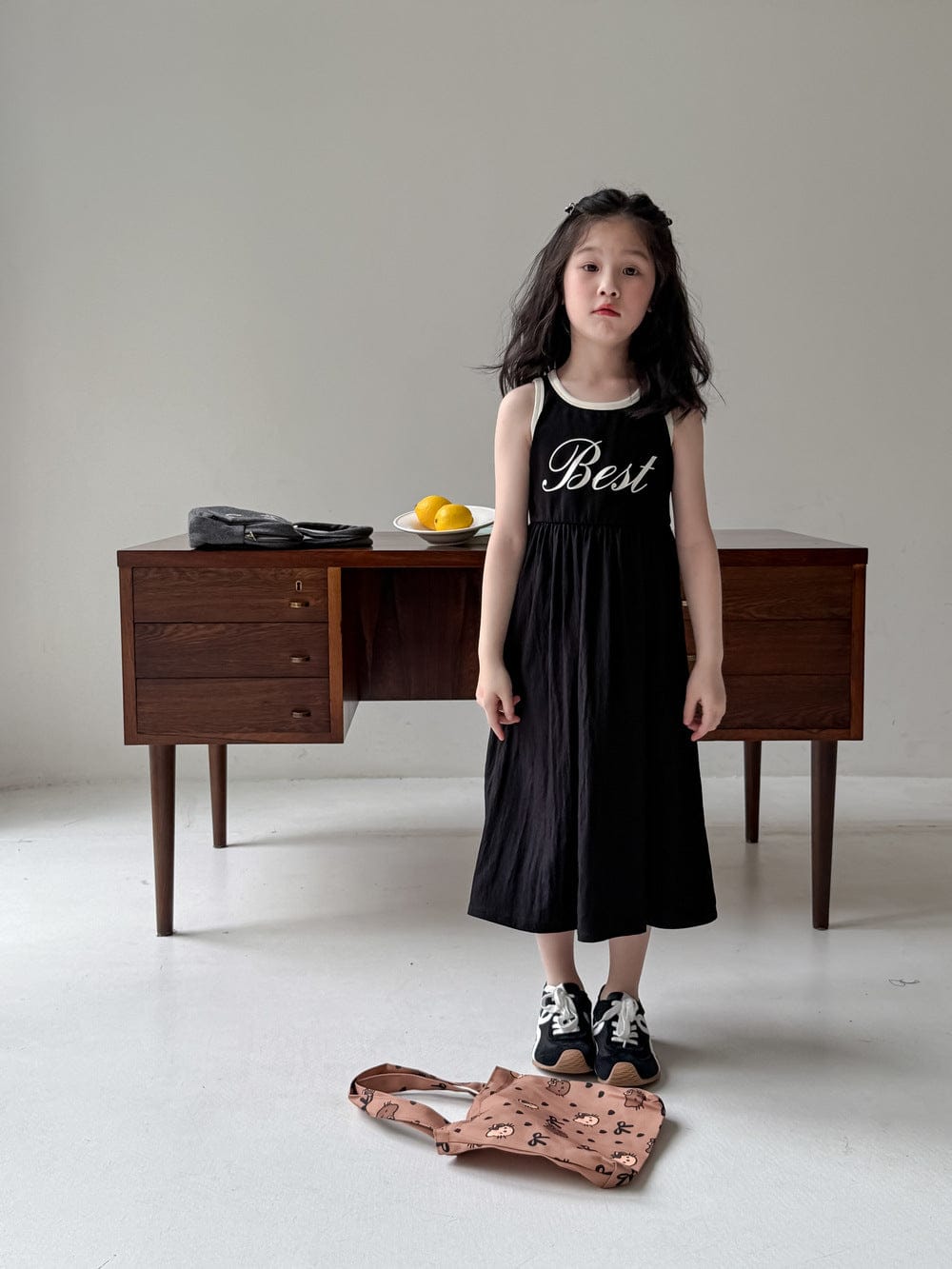 ノースリーブワンピース レターロゴプリントキャミソールワンピース【mh0010063】