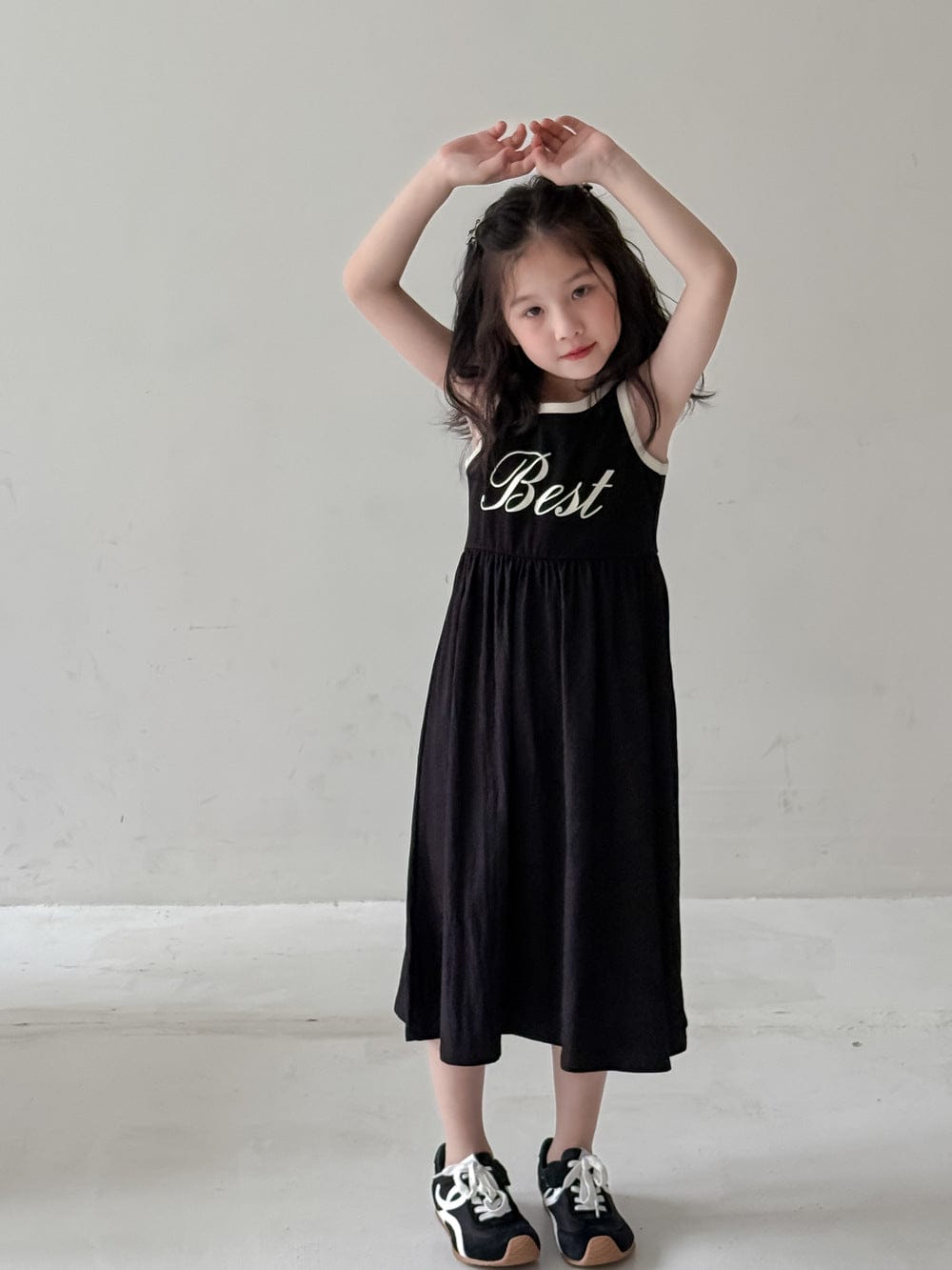 ノースリーブワンピース レターロゴプリントキャミソールワンピース【mh0010063】