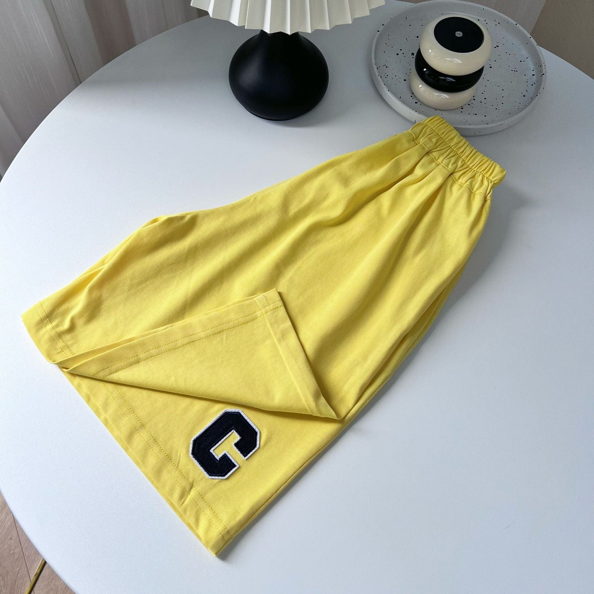 ロングパンツ・スウェットパンツ レターロゴアップリケワイドルーズクロップドパンツ【mh0010069】