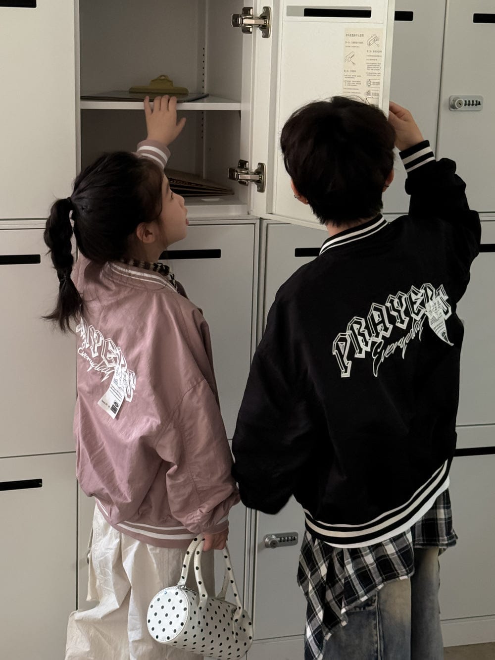 ショートコート・ジャケット・ジャンパー アルファベット柄長袖ベースボールジャケット ルーズフィットジップアップブルゾン【mh0010765】