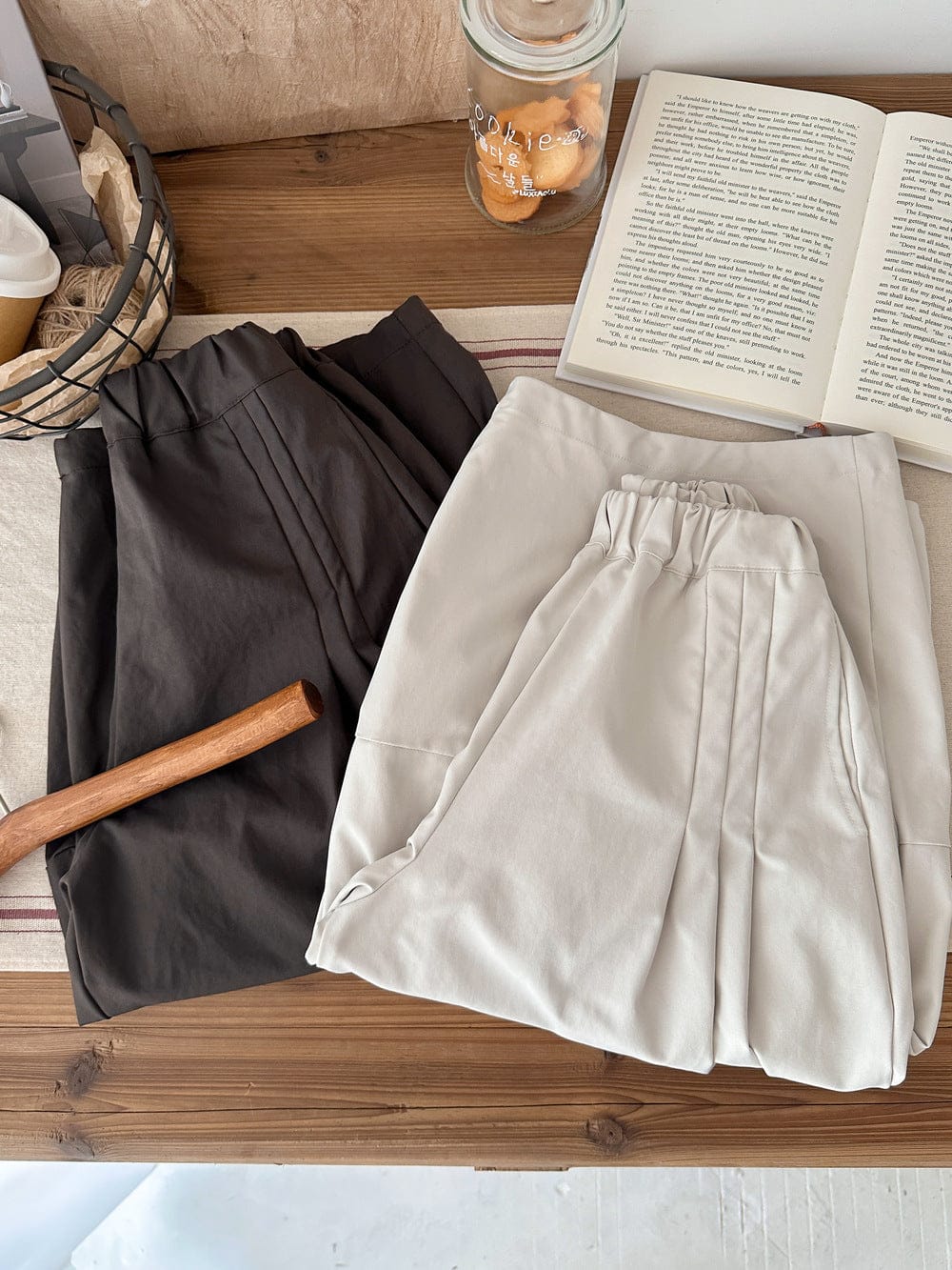 ロングパンツ・スウェットパンツ ピンタック切り替えワイドガウチョパンツ【mh0010772】