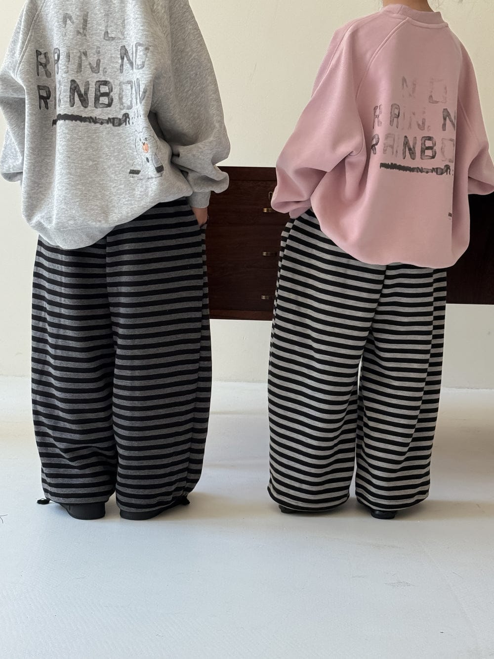 ロングパンツ・スウェットパンツ ボーダーワイドパンツ ゆったりストレートスウェットパンツ【mh0010774】