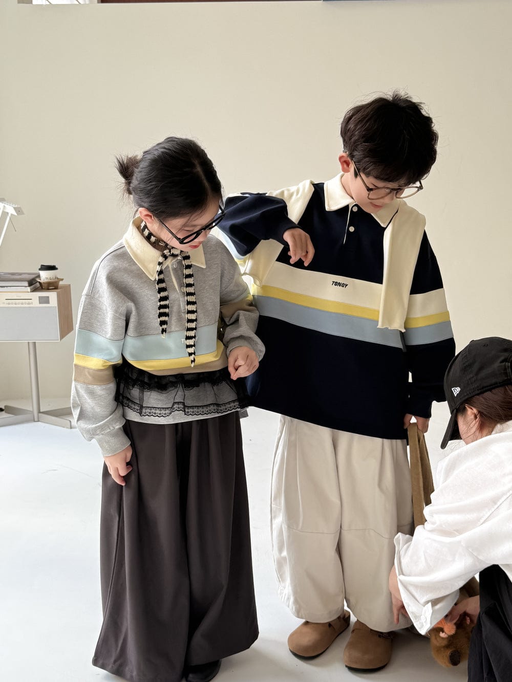 長袖シャツ・ブラウス ビッグボーダー長袖スウェットポロシャツ ロゴ刺繍入り襟付きトップス【mh0010779】