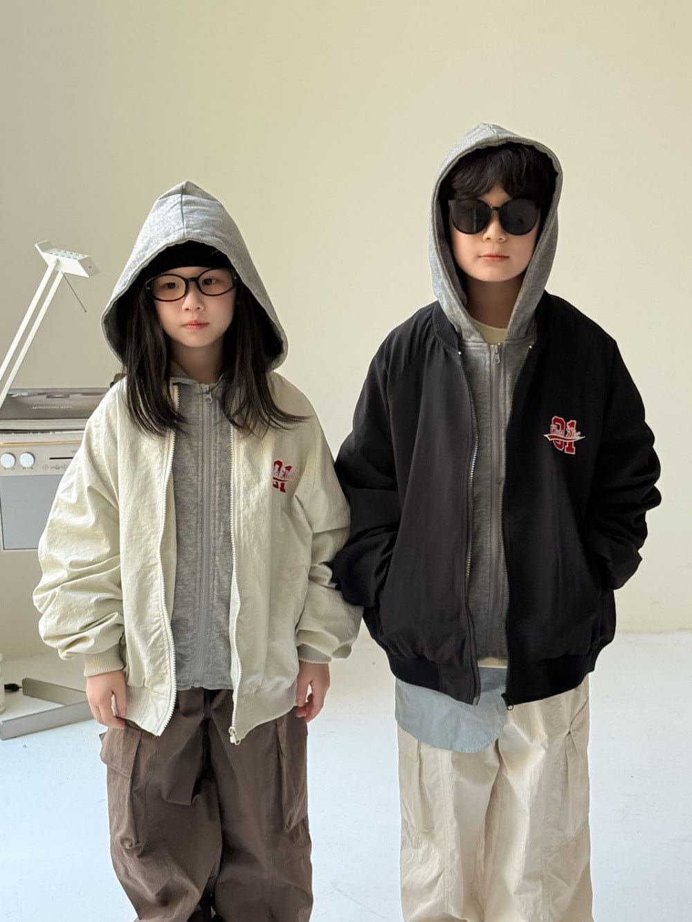 ショートコート・ジャケット・ジャンパー ロゴワッペンフード付きブルゾンジャケット【mh0010952】