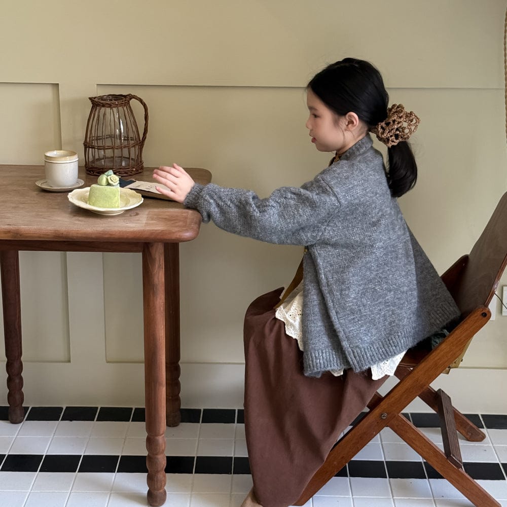 カーディガン・パーカー 花柄刺繍ケーブル編みニットカーディガン キッズセーター【mh0010959】