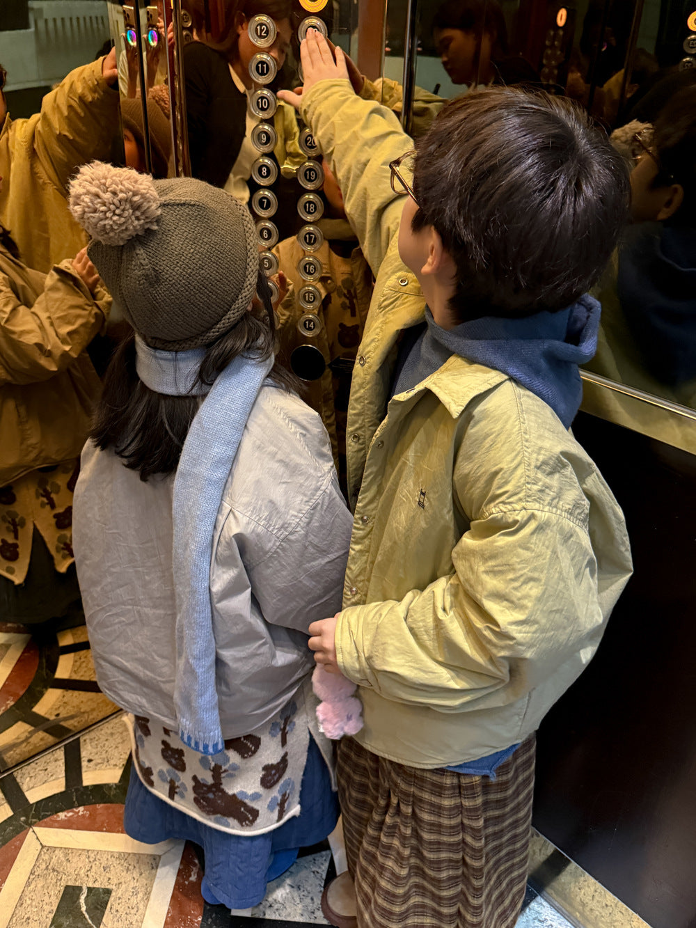 ショートコート・ジャケット・ジャンパー ブルゾンジャケット キッズ 中綿 厚手 ラペル ショート丈 カジュアル アウター【mh0011661】