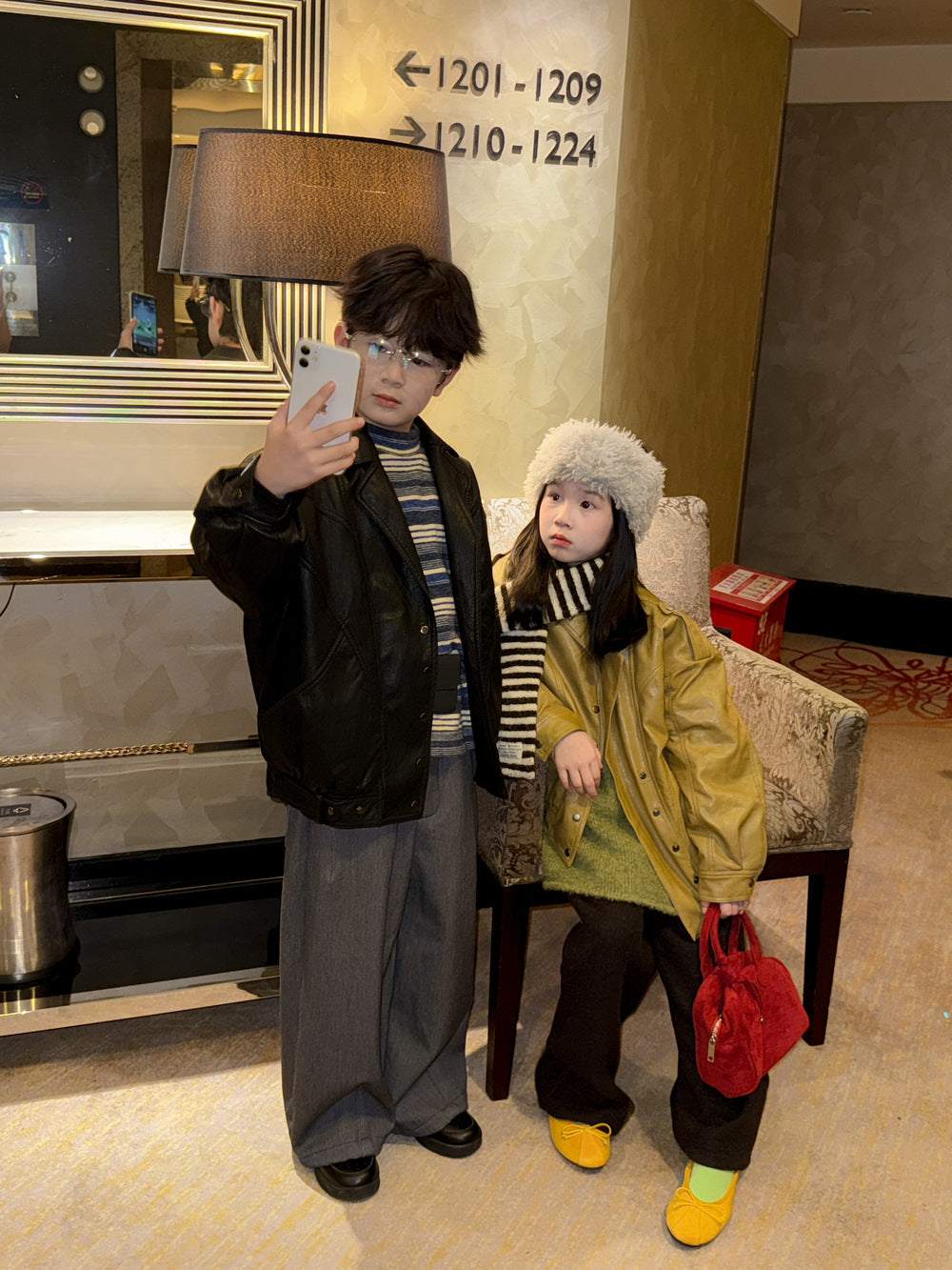 ショートコート・ジャケット・ジャンパー フェイクレザージャケット キッズ  厚手 ラペル モード ライダース【mh0011668】