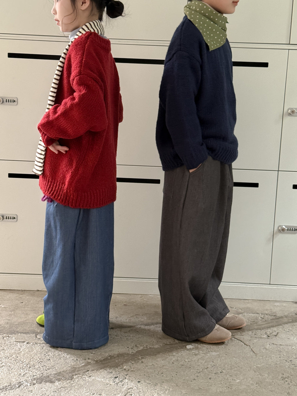 ロングパンツ・スウェットパンツ ワイドパンツ キッズ 裏起毛 厚手 デニム風 無地 ストレート ルーズフィット【mh0011680】