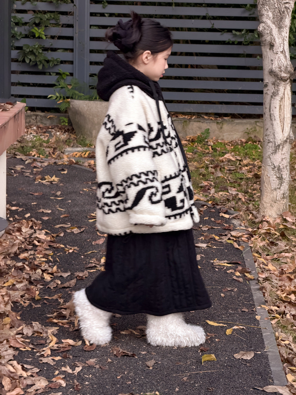 ショートコート・ジャケット・ジャンパー ラムフリースジャケット トライバル柄 ネイティブ柄 フーディコート【mh0011868】